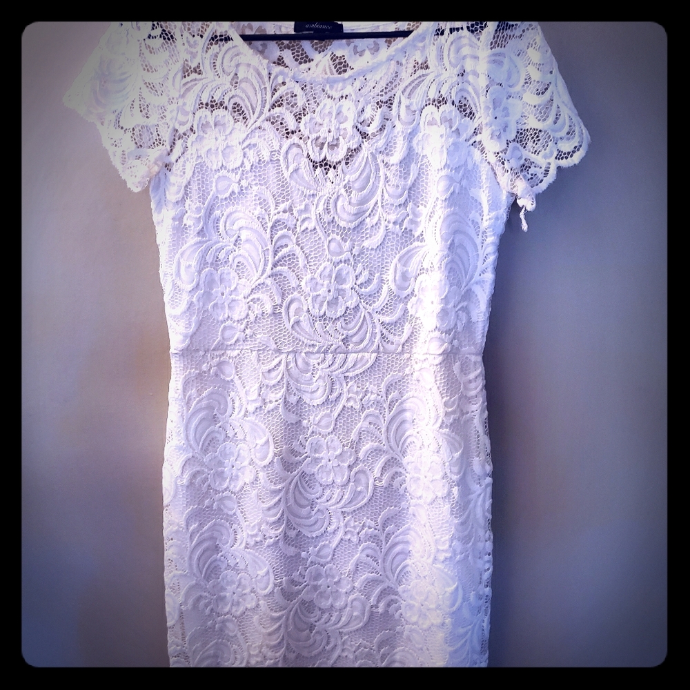 NWOT White Bodycon dress.